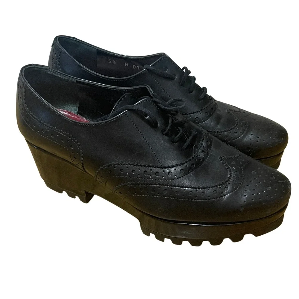Robert Clergerie Black Leather‎ Wingtip Oxford Platform Block Heel Women's 5.5 B